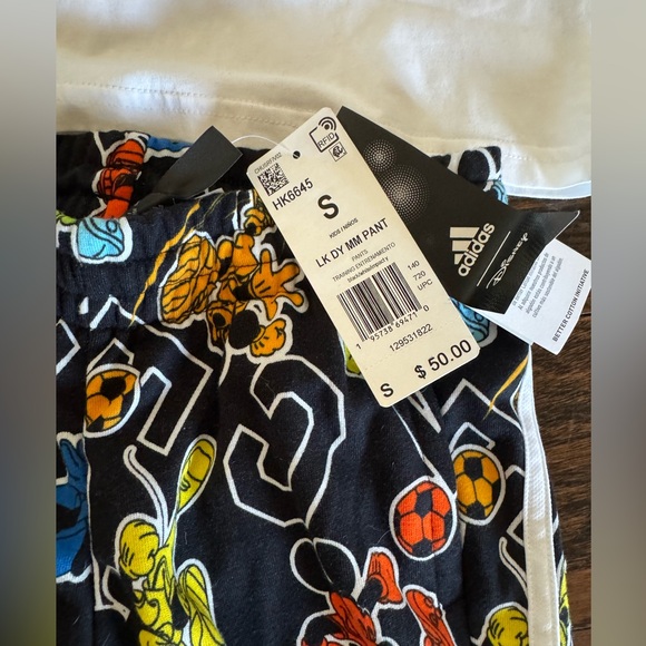 NWT Adidas Disney kid outfits size 9/10 - Picture 3 of 6